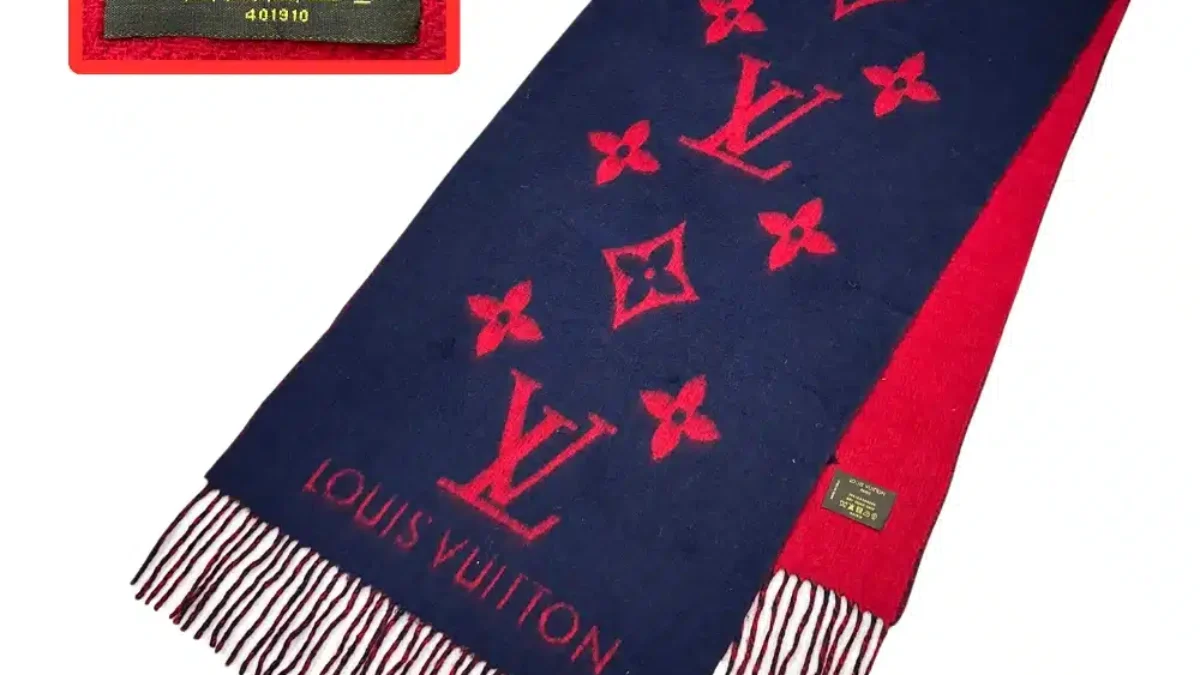 Auth Louis Vuitton Reykjavik LV Blue Scarf - Coded - Real Cornor