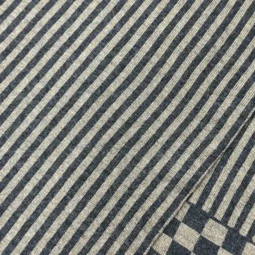 FENDI Scarf - Authentic FF Logo 100% Wool Scarf - Image 2