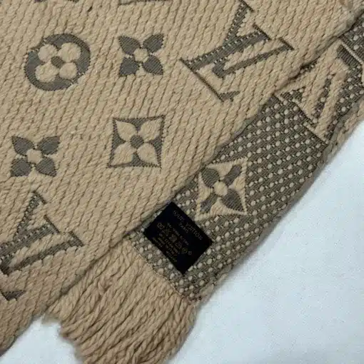 Louis Vuitton Logomania Auth Scarf Beige - M72242 - Image 2