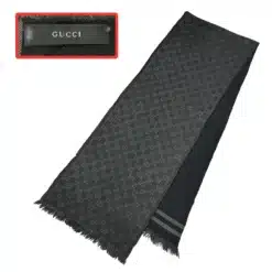 gucci scarf with gg logo and reversible