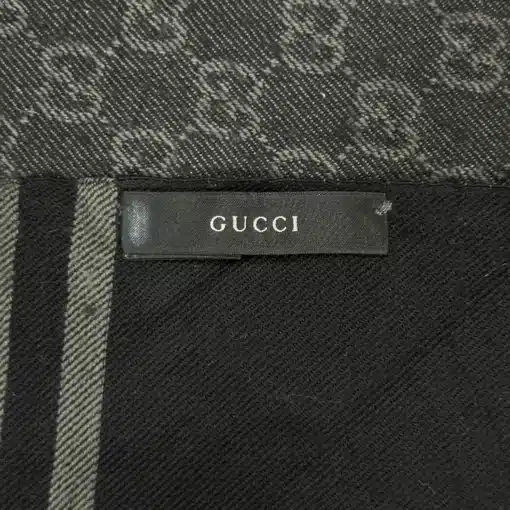 Auth GUCCI GG Logo Reversible Black Scarf - Image 5