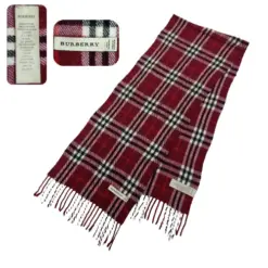 Super Soft Classic Burberry 100% Cashmere Scarf for Women with elegant design and soft texture