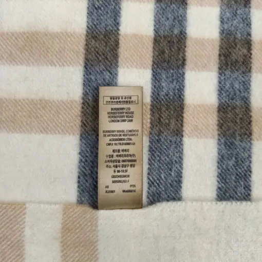 Nova Check 100% Cashmere Authentic Burberry Vintage Scarf for Women