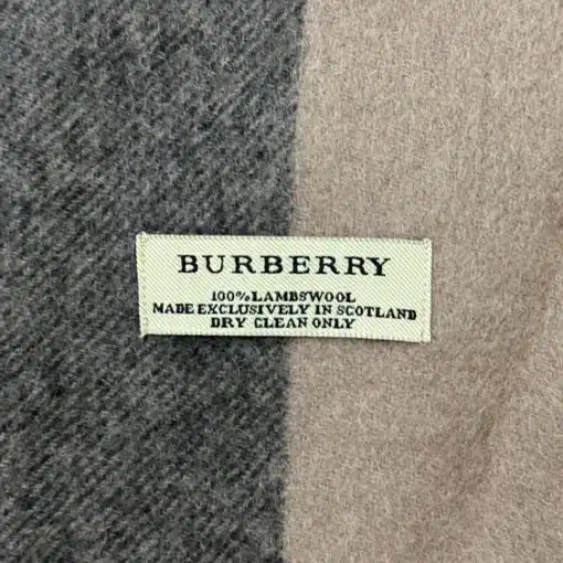Giant Check Lambswool Beige Burberry Scarf - Image 4