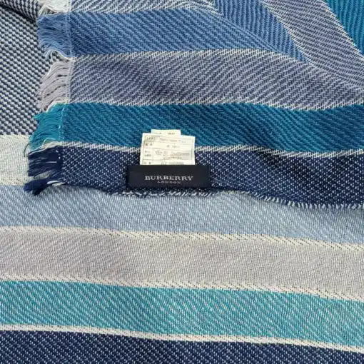 Authentic Burberry London 100% Wool Scarf - Image 3