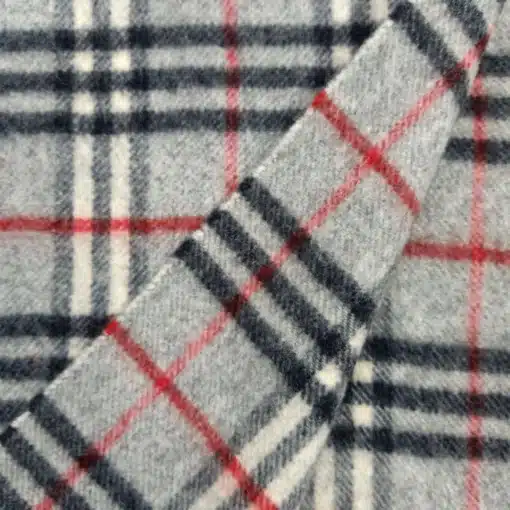 Luxruy Burberry Wool Scarf for women - Image 4
