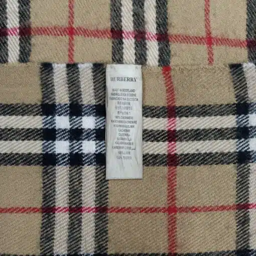 Burberry Cashmere Beige Scarf - Image 4