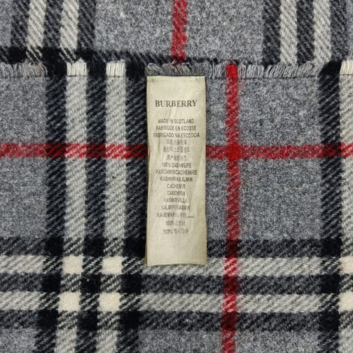 Burberry Vintage Nova Check Beige Scarf - Image 10